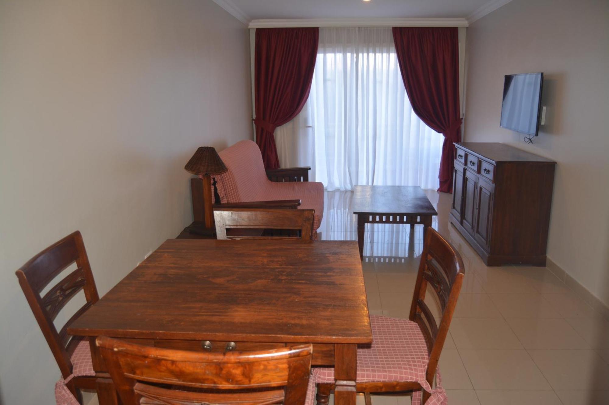 Rf La Quinta Park Suites Santa Úrsula Esterno foto